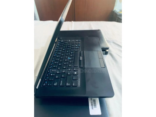 Laptop Dell Latitude 14 E5470 8GB Intel Core I5 SSD 128GB