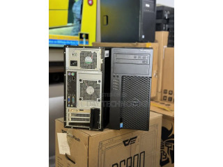 Desktop Computer Dell Precision 3000 16GB Intel Core I7 HDD 1T